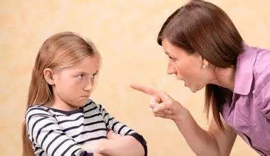 百分教育 | To高二家長：孩子頂嘴時，父母該怎么辦？